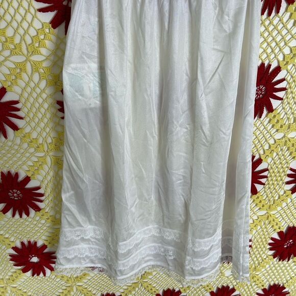 VTG Avon Slip Skirt Size Small - Picture 7 of 11